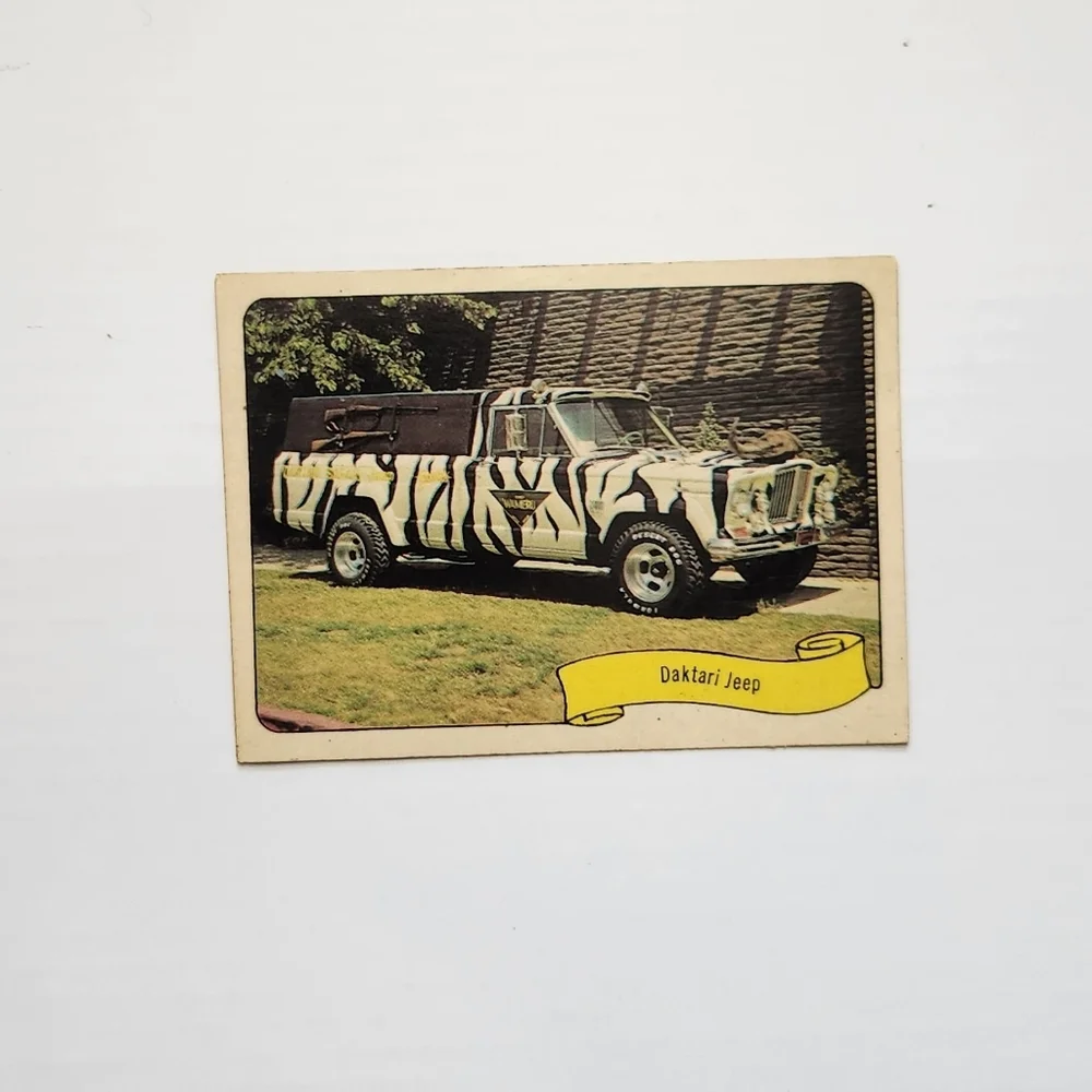 🦓 Vintage 1970 Fleer GEORGE BARRIS Kustom City Sticker - DAKTARI JEEP 🦁